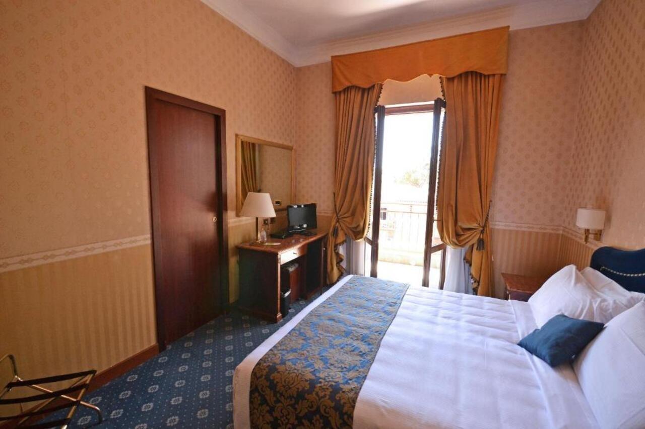 Hotel Cilicia Рим Екстериор снимка
