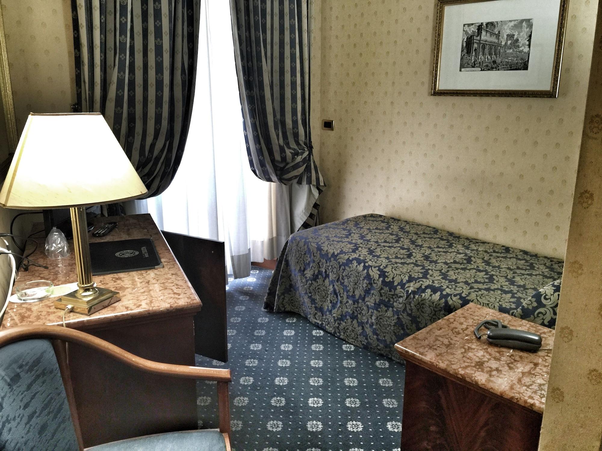 Hotel Cilicia Рим Екстериор снимка