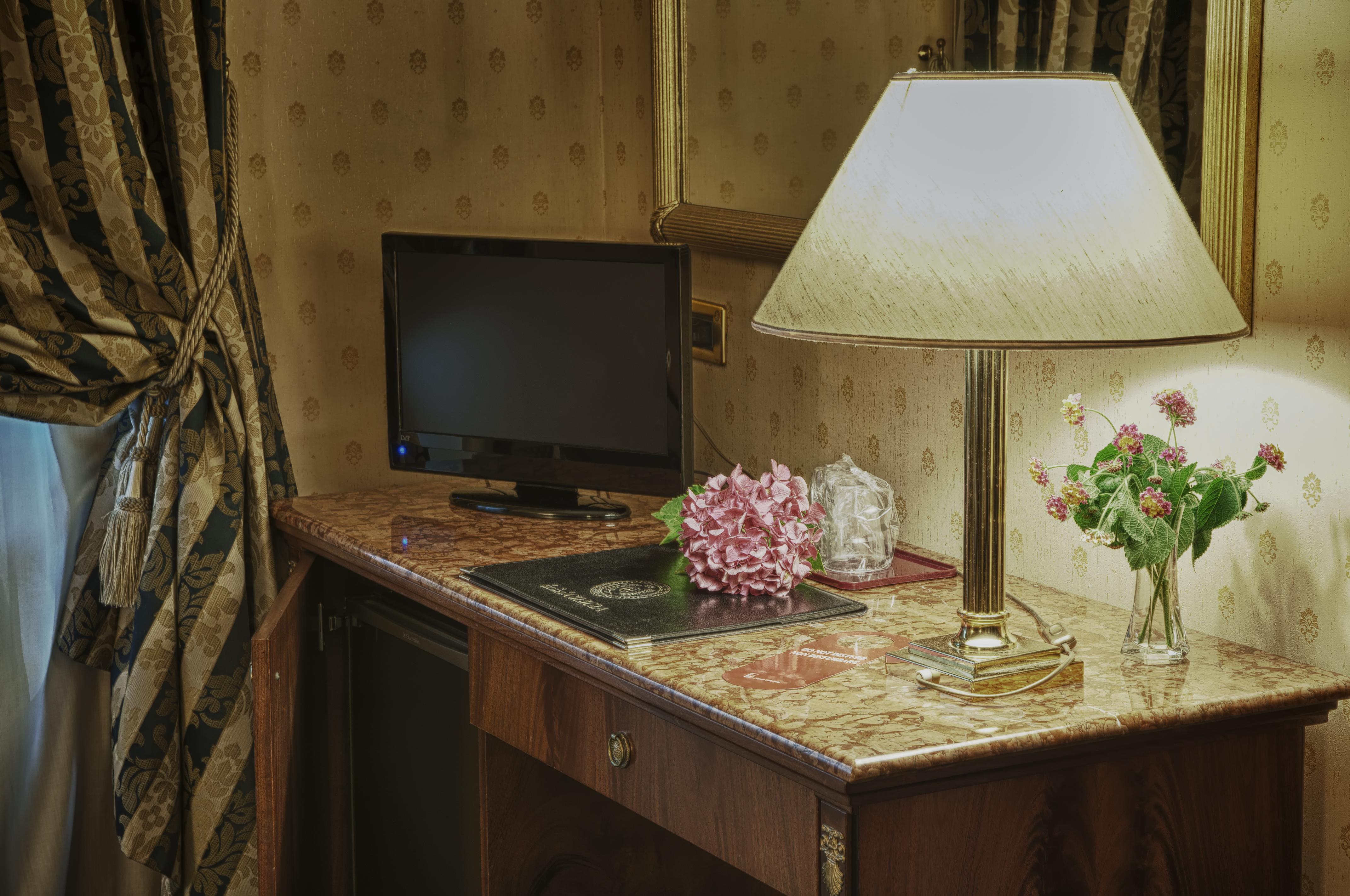Hotel Cilicia Рим Екстериор снимка