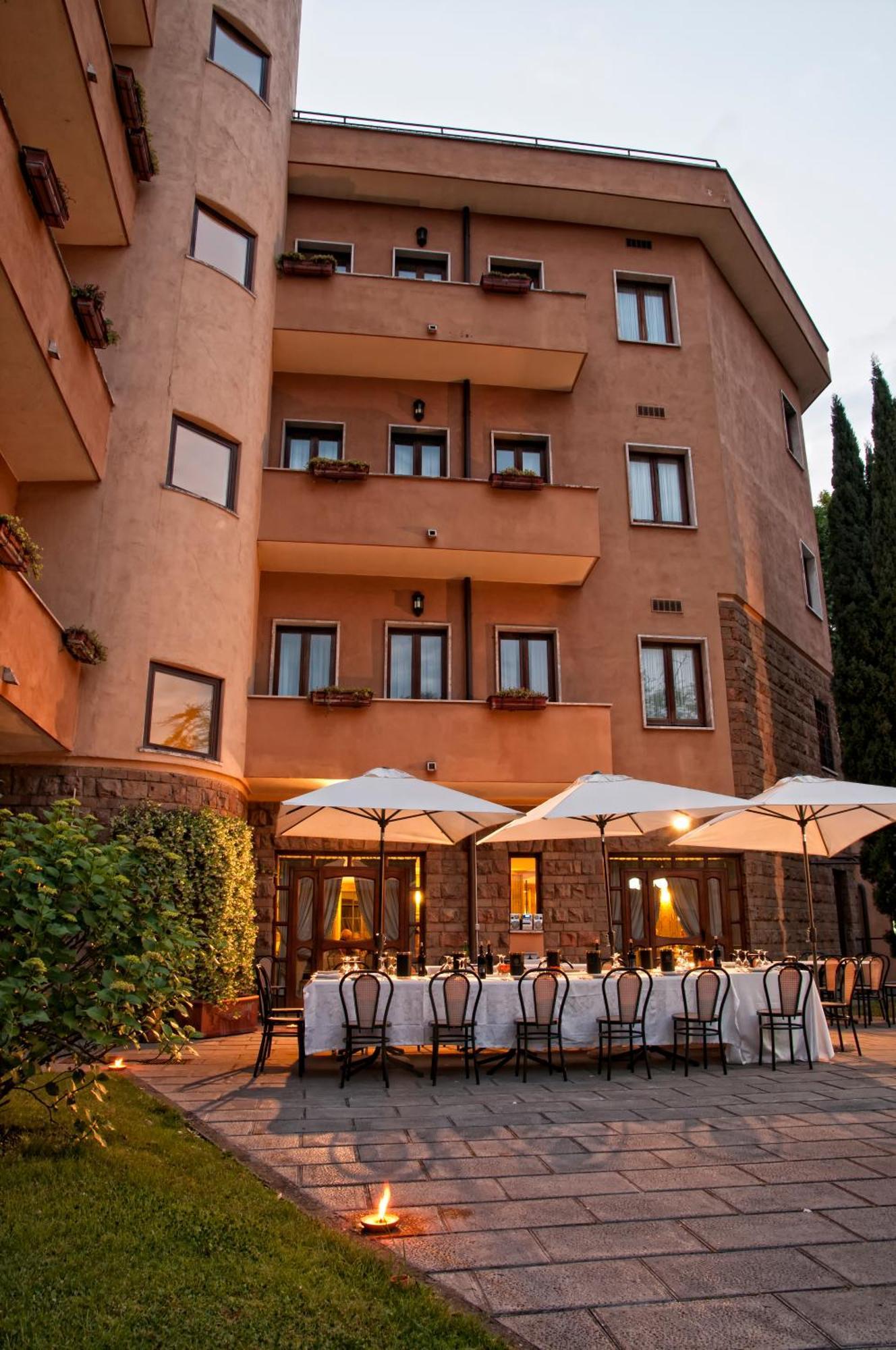 Hotel Cilicia Рим Екстериор снимка
