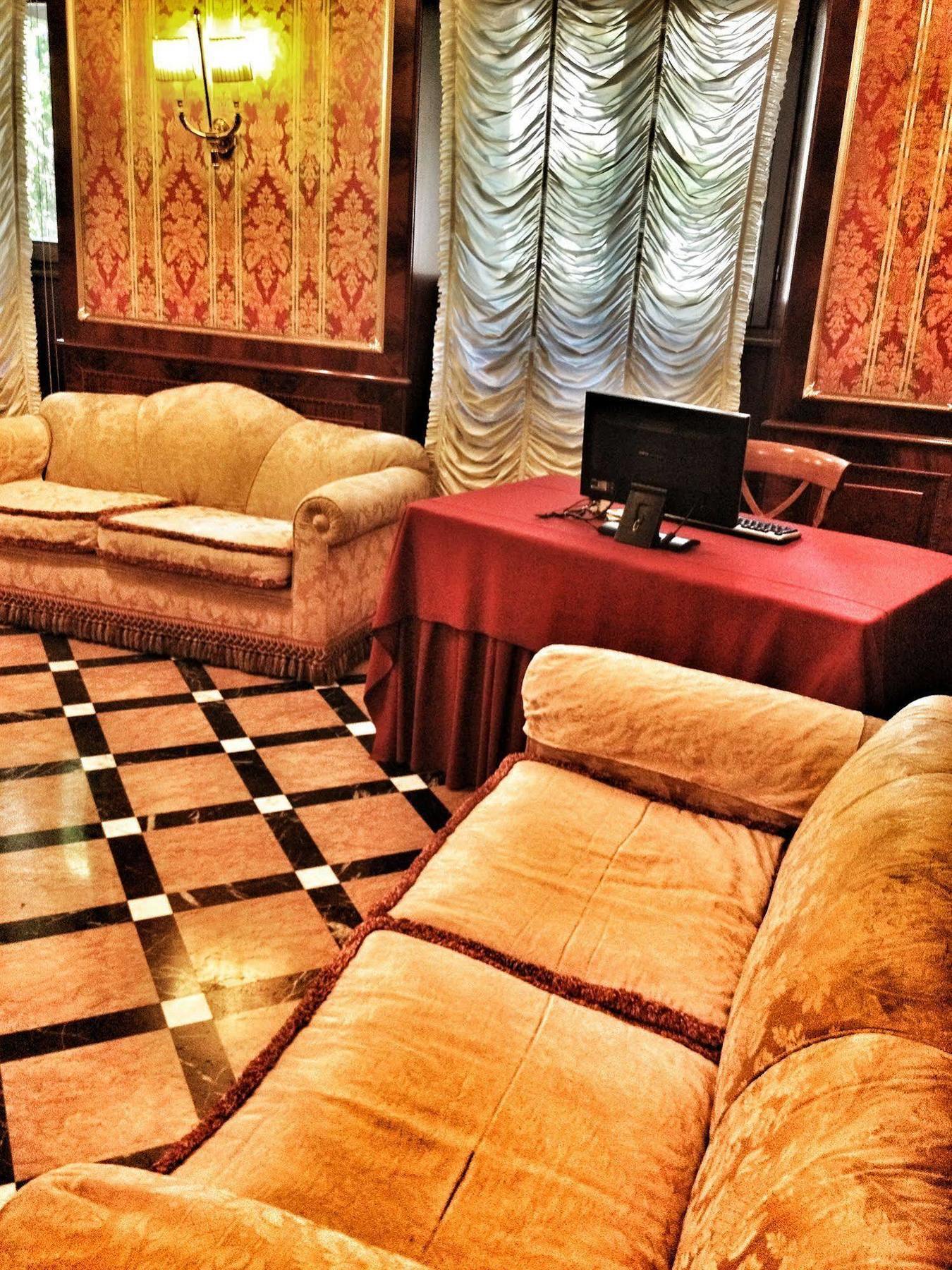 Hotel Cilicia Рим Екстериор снимка